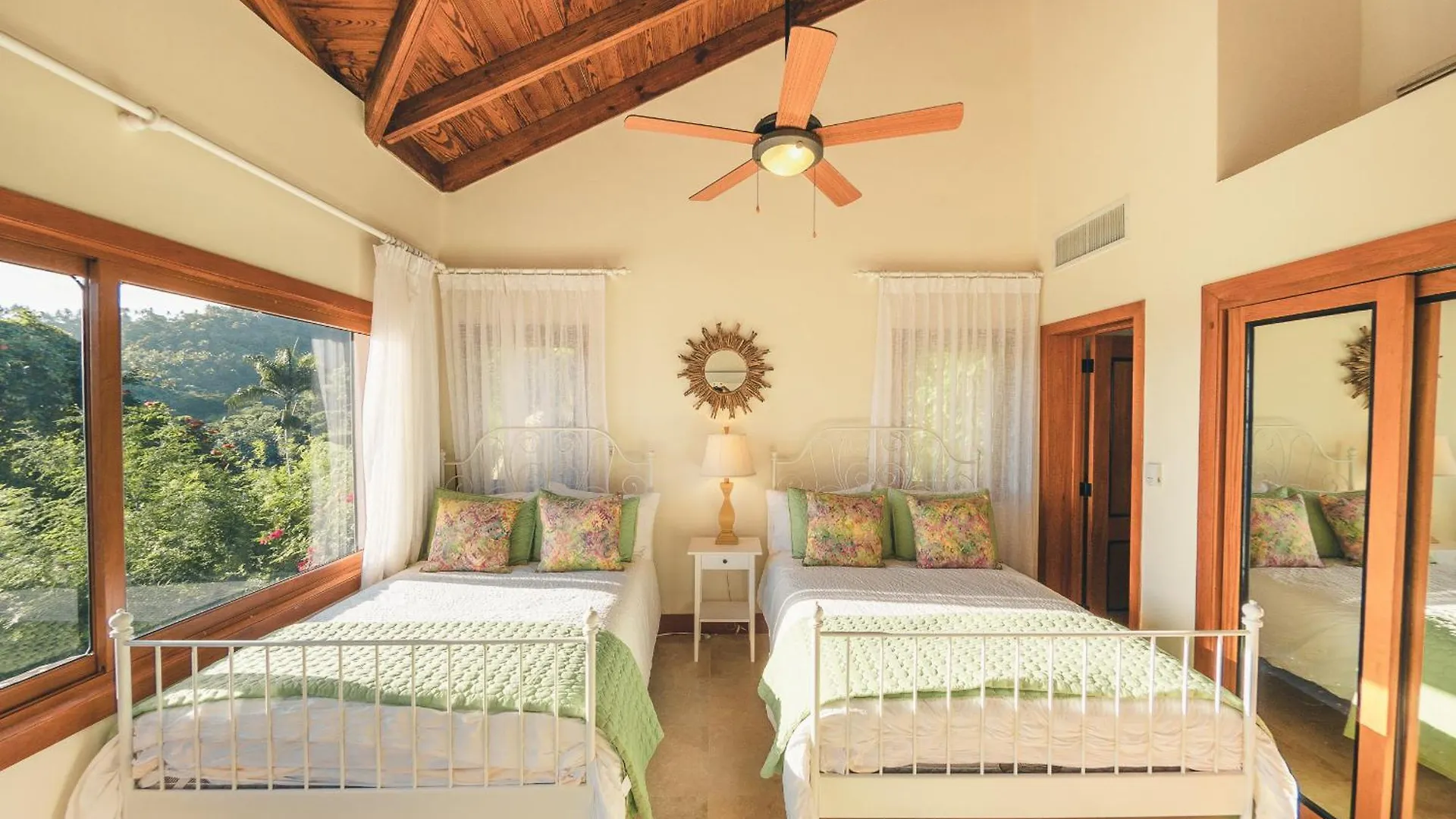 Luxurious Villa At Puerto Bahia With Great Views Samana 0*,  Den Dominikanske Republik